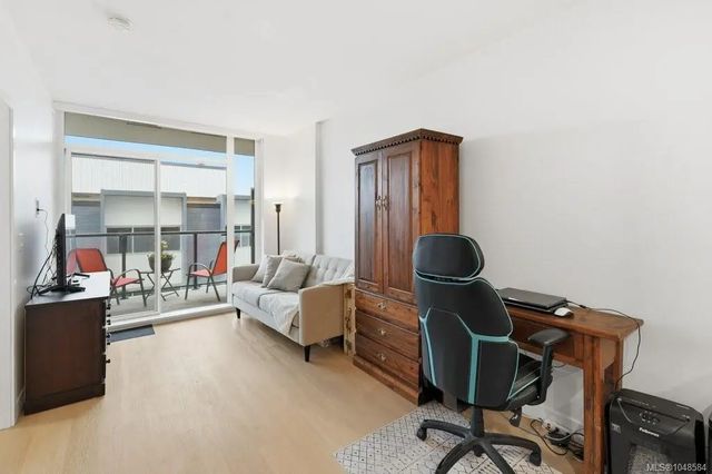 5 of 19 - 1100 Yates St 606, Victoria, BC