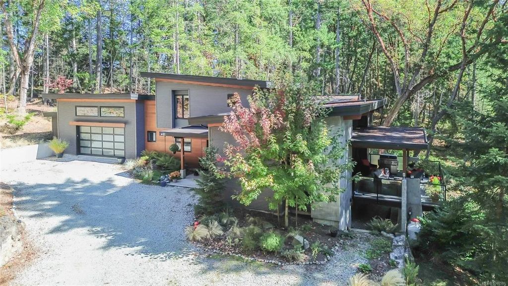 1322 Nose Point Rd, Salt Spring