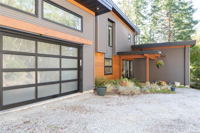 3 of 61 - 1322 Nose Point Rd, Salt Spring, BC