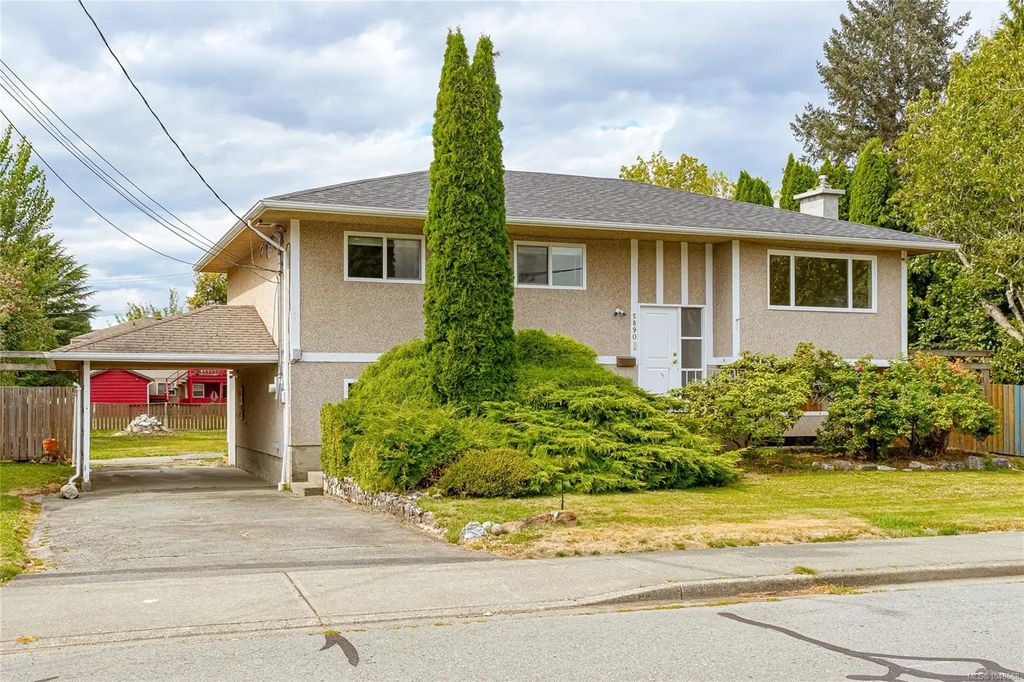 5890 Chesterfield Ave, Duncan