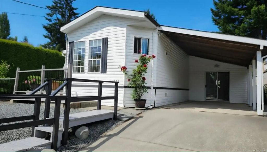 1071 Bourban Rd, Mill Bay