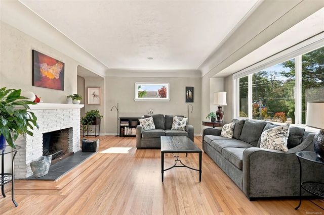 3 of 53 - 711 Richmond Ave, Victoria, BC