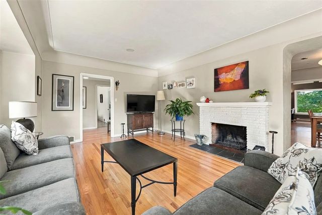 5 of 53 - 711 Richmond Ave, Victoria, BC