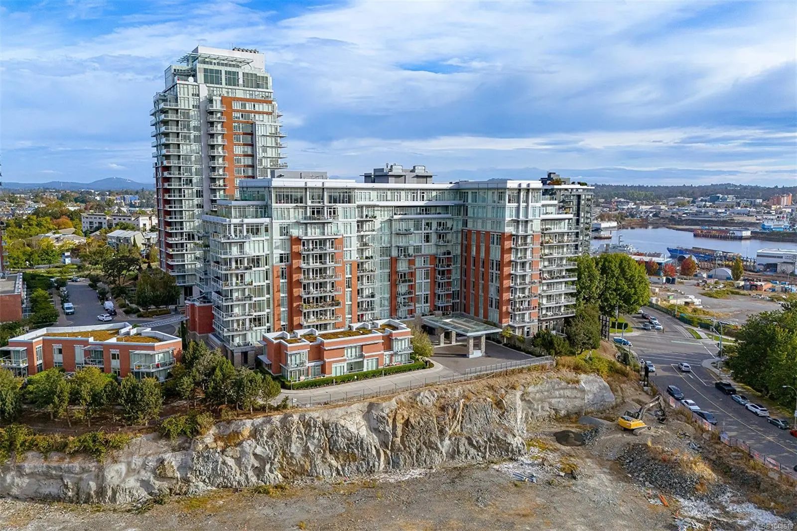 Residential Real Estate for Sale at 100 Saghalie Rd 313 in the city of Victoria by MLS #1048613