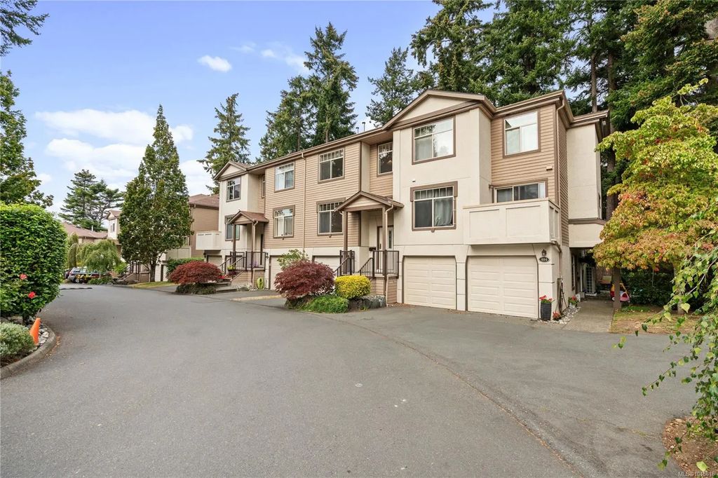 288 Eltham Rd 403, View Royal