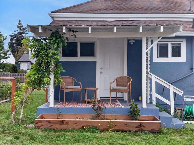 4 of 40 - 2807 Windermere Ave, Cumberland, BC
