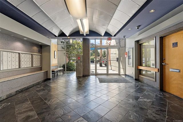 4 of 33 - 860 View St 301, Victoria, BC