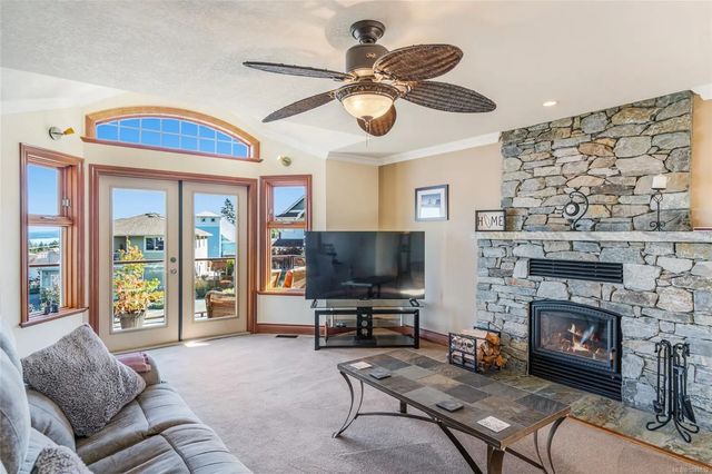 2 of 67 - 526 Douglas Pl, Ladysmith, BC