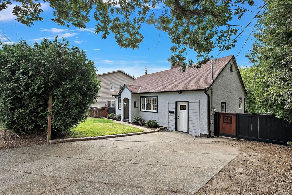 813 Portage Rd, Saanich
