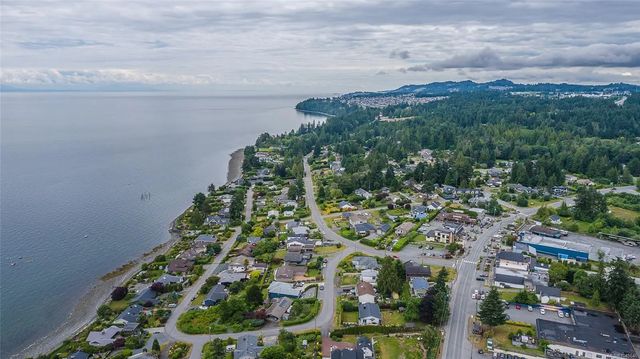 2 of 34 - 7261 Lantzville Rd, Lantzville, BC
