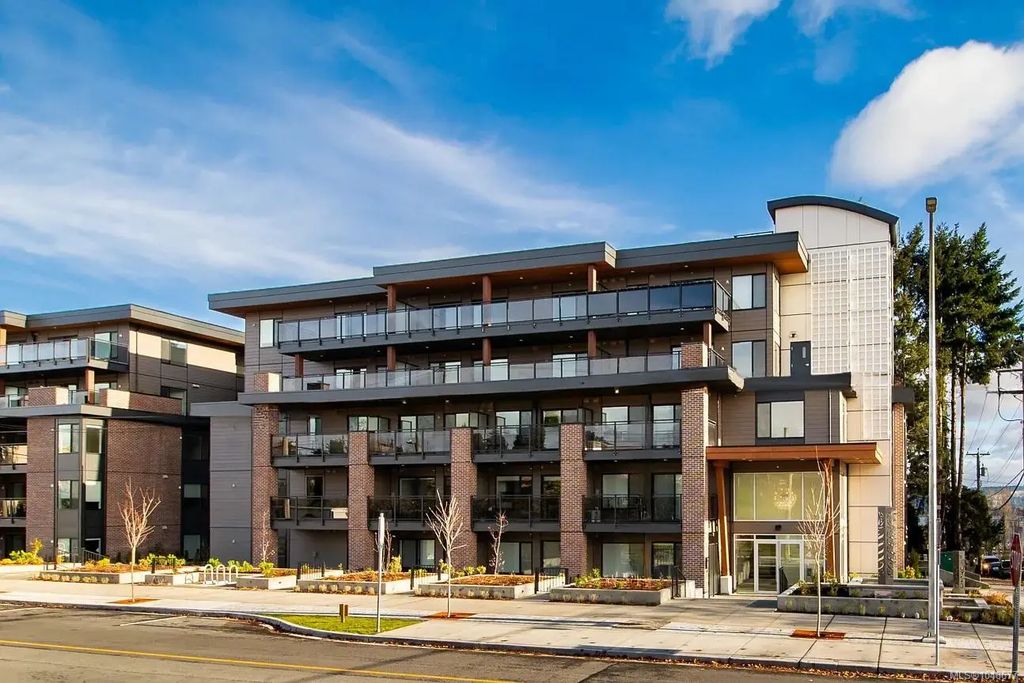 147 Haliburton St 403, Nanaimo