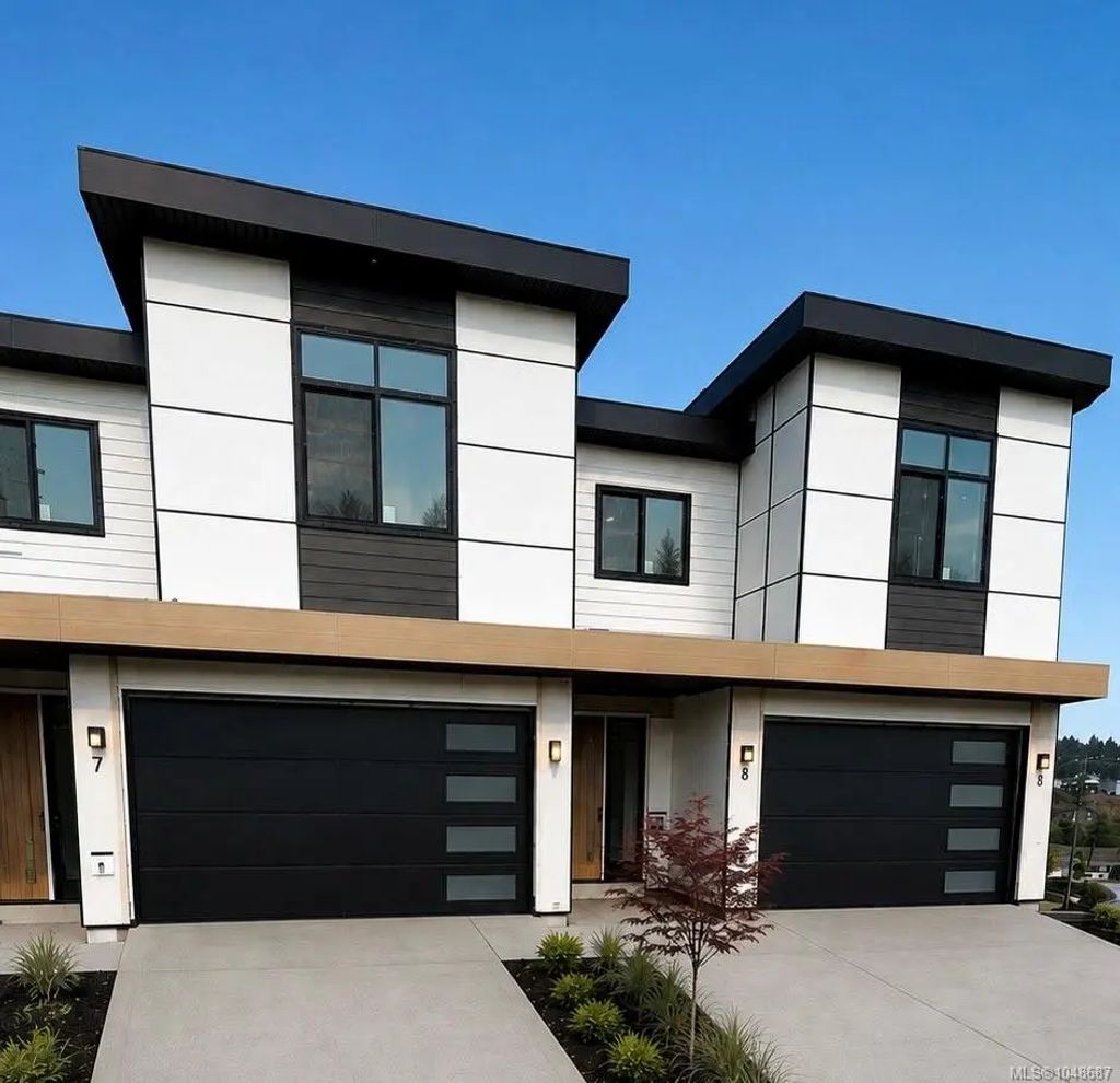 2125 Kingbird Dr, Langford
