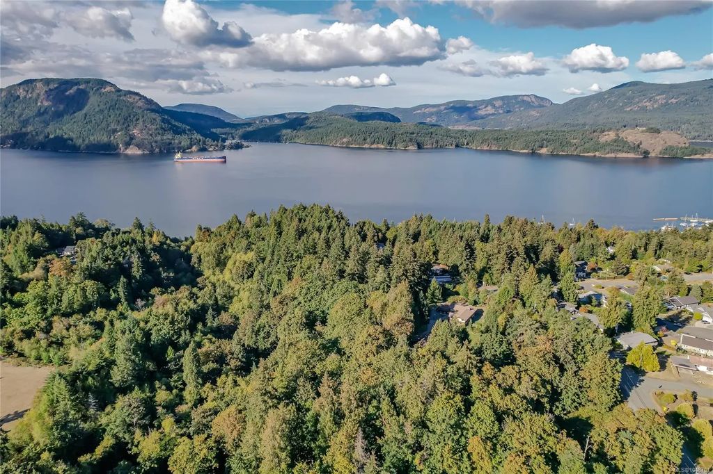 4536 Lanes Rd, Cowichan Bay
