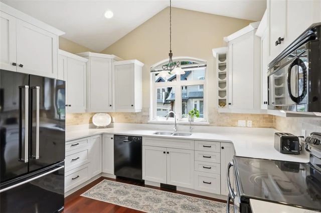 5 of 59 - 2640 Andover Rd 4, Nanoose Bay, BC