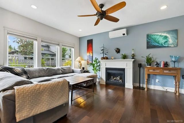 4 of 47 - 2581 Kendal Ave, Cumberland, BC
