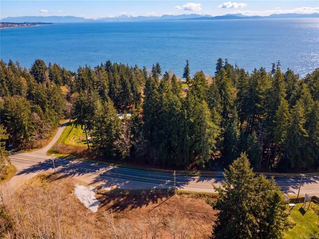 5 of 15 - Lot 4 Island Hwy S, Royston, BC