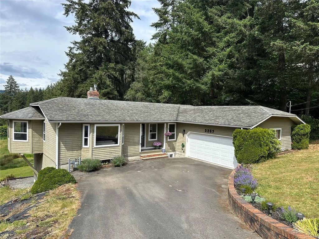 2267 Regina Dr, Duncan
