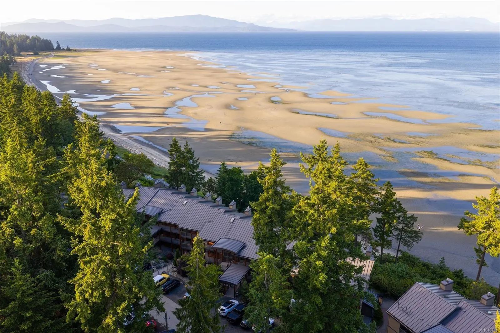 MLS #1048731 for Sale at 1155 Resort Dr 118, in the city of Parksville, V9P 2E3