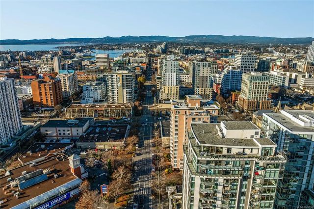 2 of 44 - 960 Yates St Ph1801, Victoria, BC