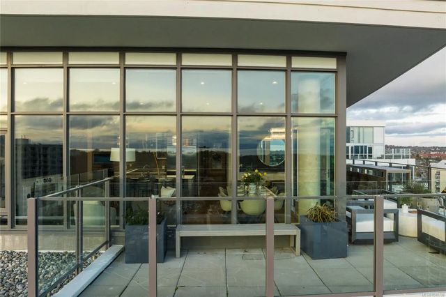 5 of 44 - 960 Yates St Ph1801, Victoria, BC