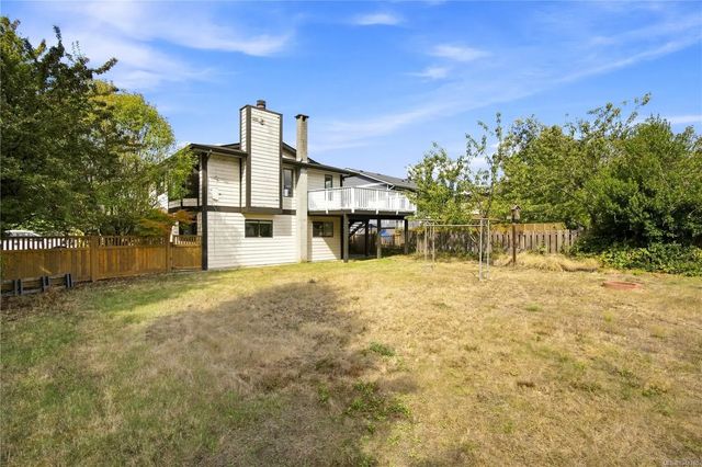 2 of 40 - 540 Dundas St, Nanaimo, BC