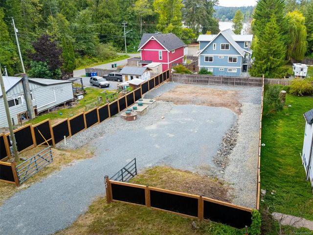 3 of 19 - 2722 Gibson Pl, Shawnigan Lake, BC