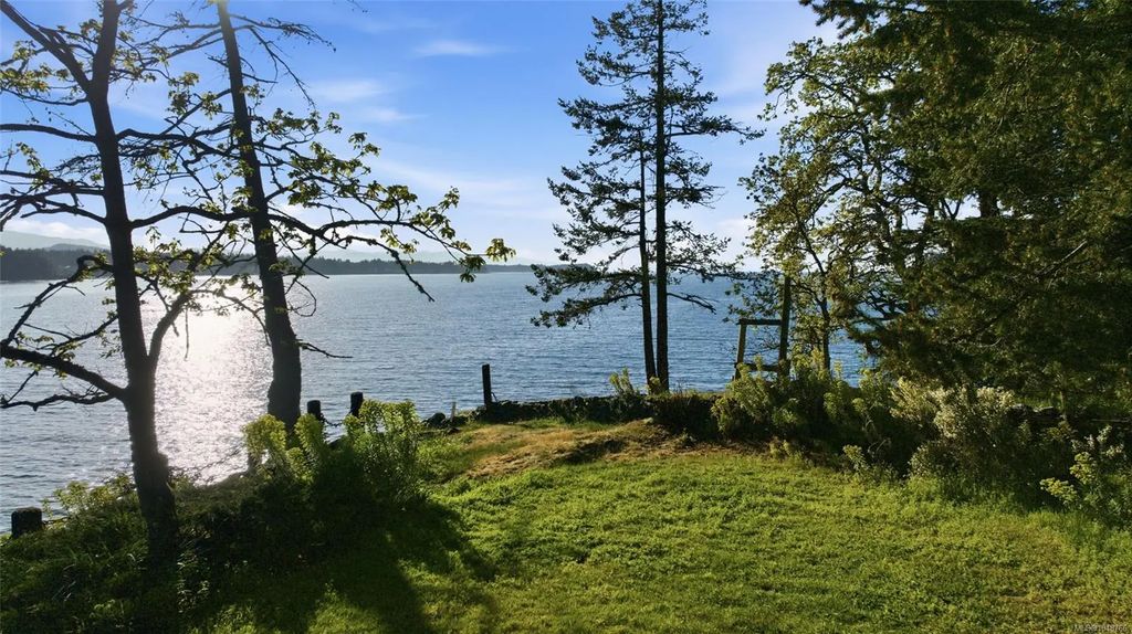 1571 Brynmarl Rd Lot A, Nanoose Bay
