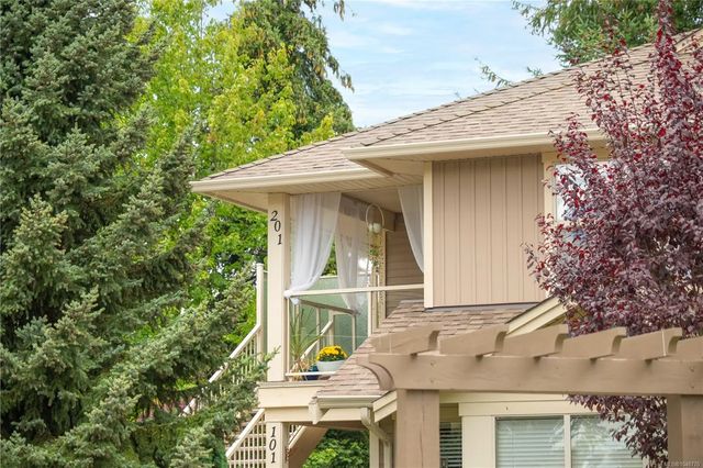 2 of 49 - 5965 Kaden Pl 201, Nanaimo, BC