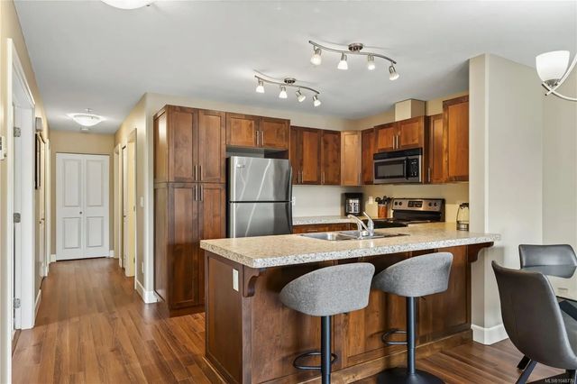 4 of 49 - 5965 Kaden Pl 201, Nanaimo, BC