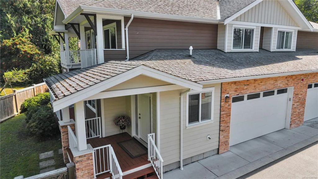 3397 Pinestone Way, Nanaimo