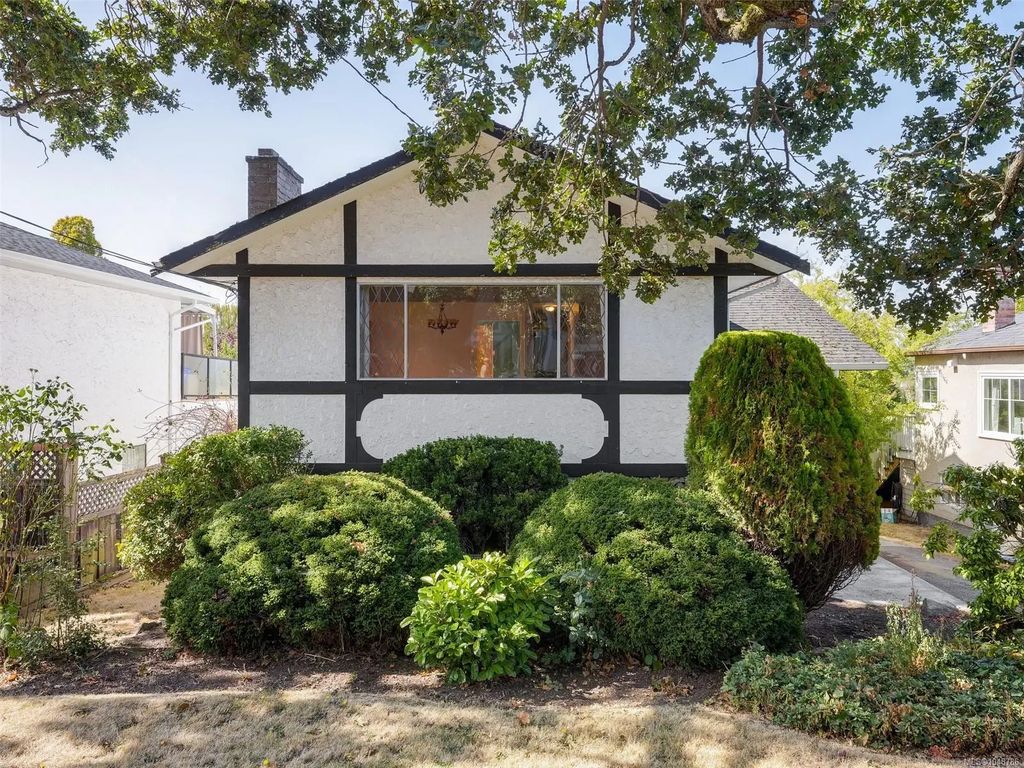 3116 Yew St, Victoria