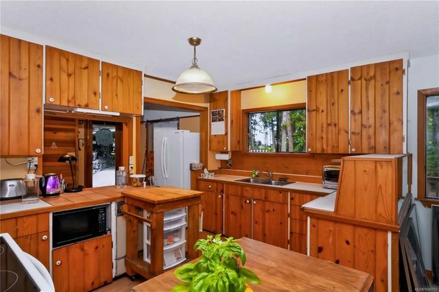 4 of 69 - 119 Creekside Dr, Salt Spring, BC