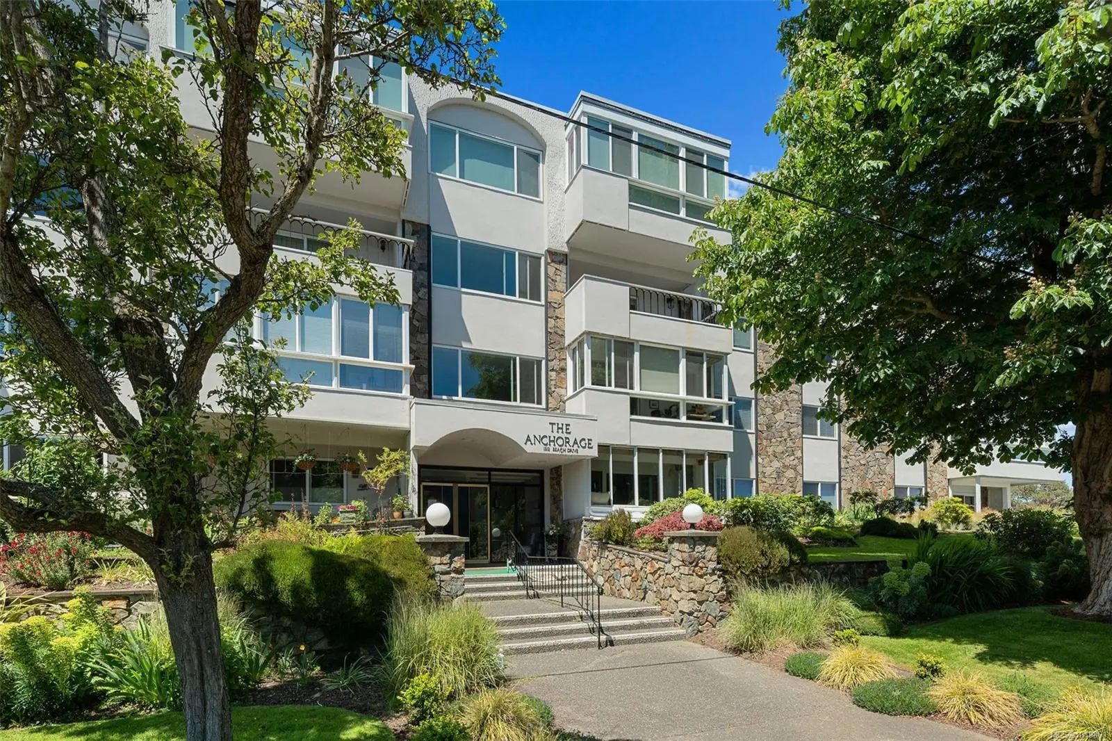 Homes for Sale in Oak Bay, BC