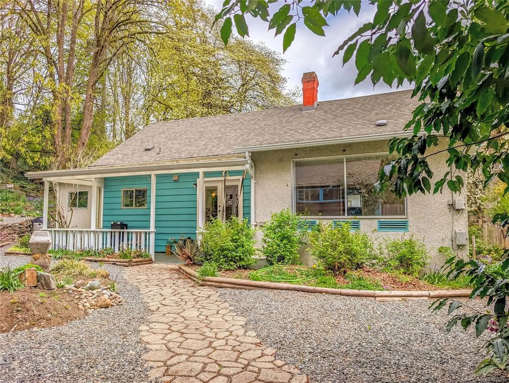 255 White Rd, Duncan