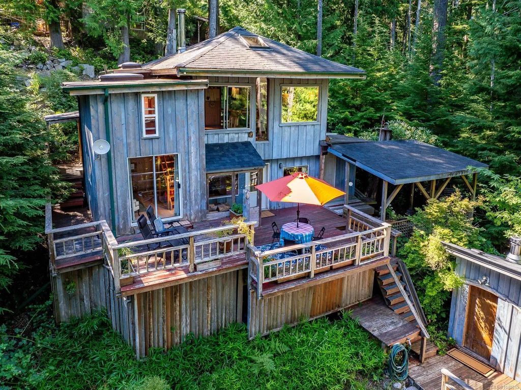 838 Sutil Point Rd, Cortes Island