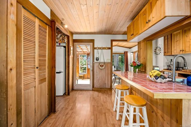 2 of 30 - 838 Sutil Point Rd, Cortes Island, BC