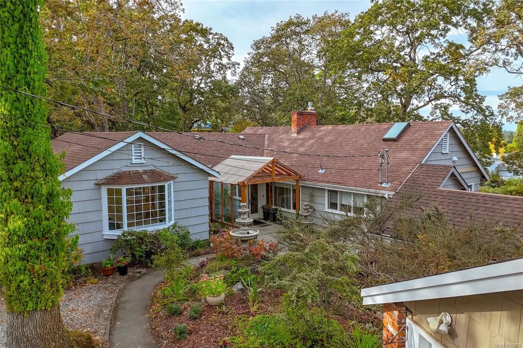 4081 Cedar Hill Rd, Saanich