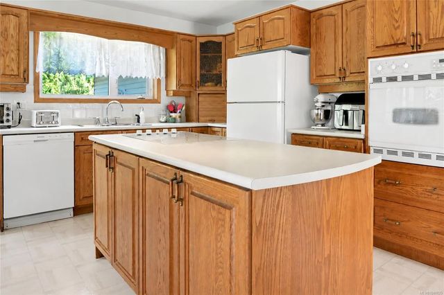 4 of 69 - 131 Melvin Cres, Bowser, BC
