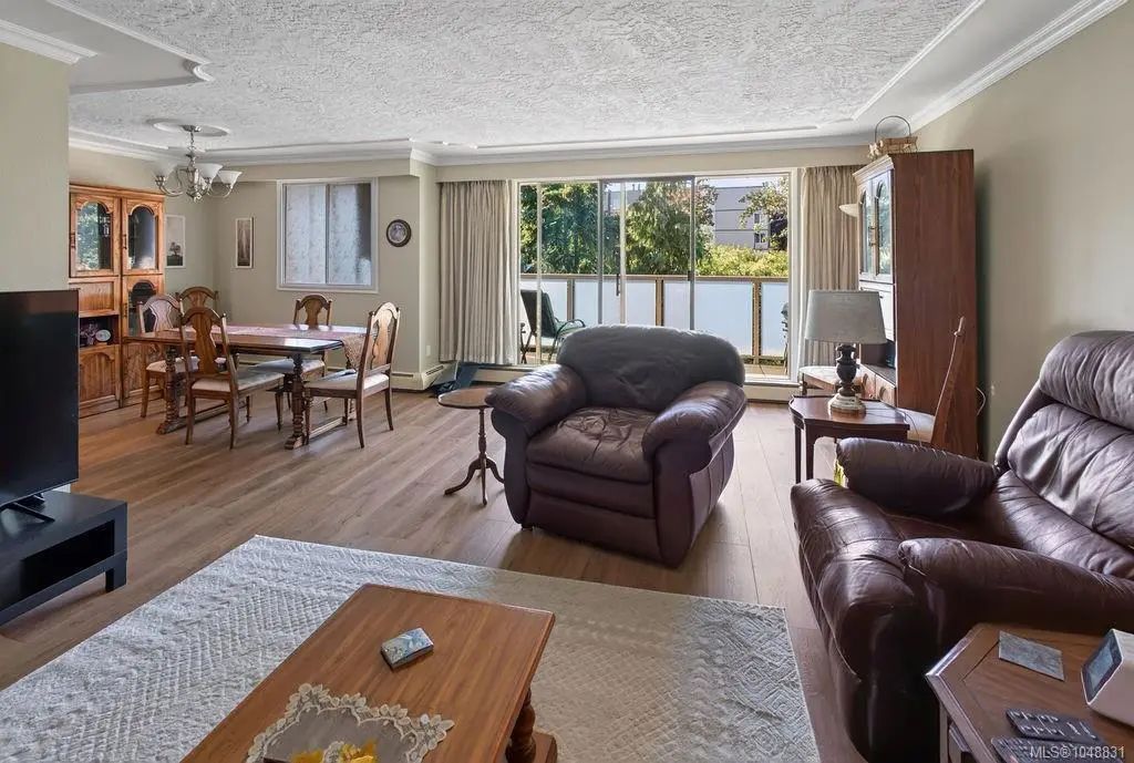 1025 Inverness Rd 410, Saanich