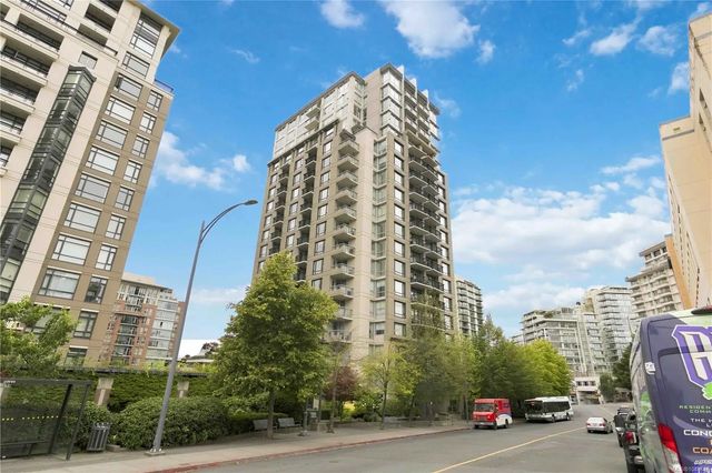 2 of 30 - 751 Fairfield Rd 101, Victoria, BC