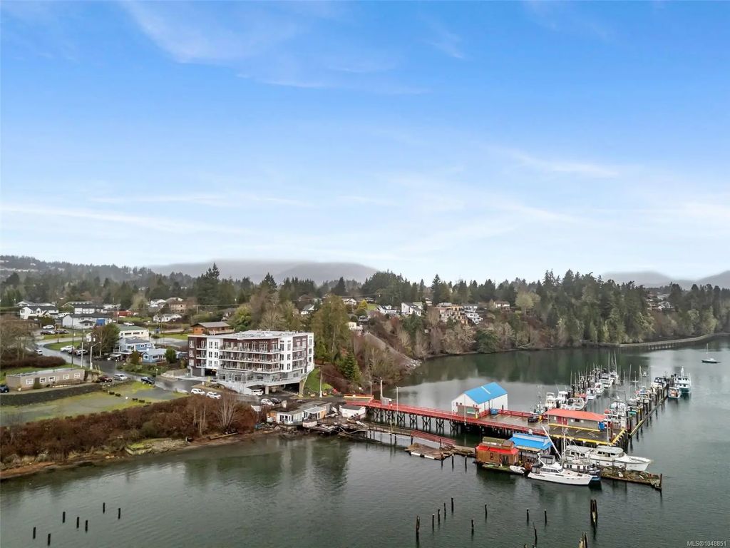 1820 Maple Ave S 101, Sooke