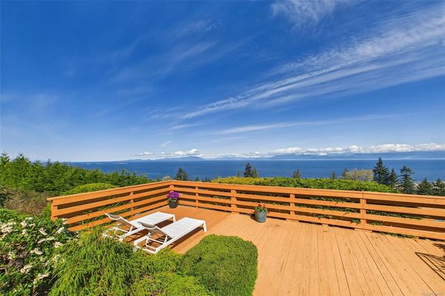 5246 Lost Lake Rd, Nanaimo