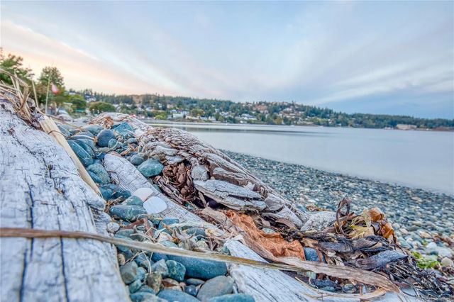 2 of 66 - 2600 Randle Rd, Nanaimo, BC