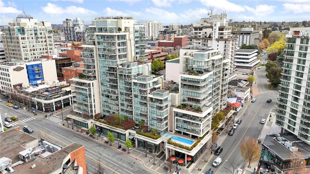 707 Courtney St 1506, Victoria