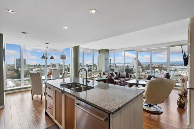 2 of 29 - 707 Courtney St 1506, Victoria, BC