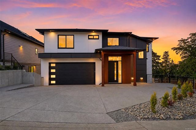 2 of 78 - 100 Royal Pacific Way, Nanaimo, BC