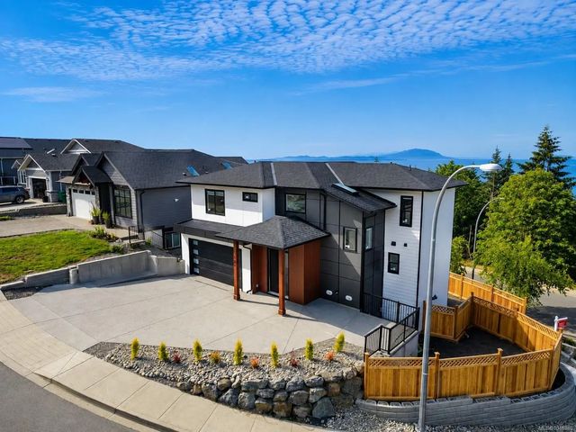 3 of 78 - 100 Royal Pacific Way, Nanaimo, BC