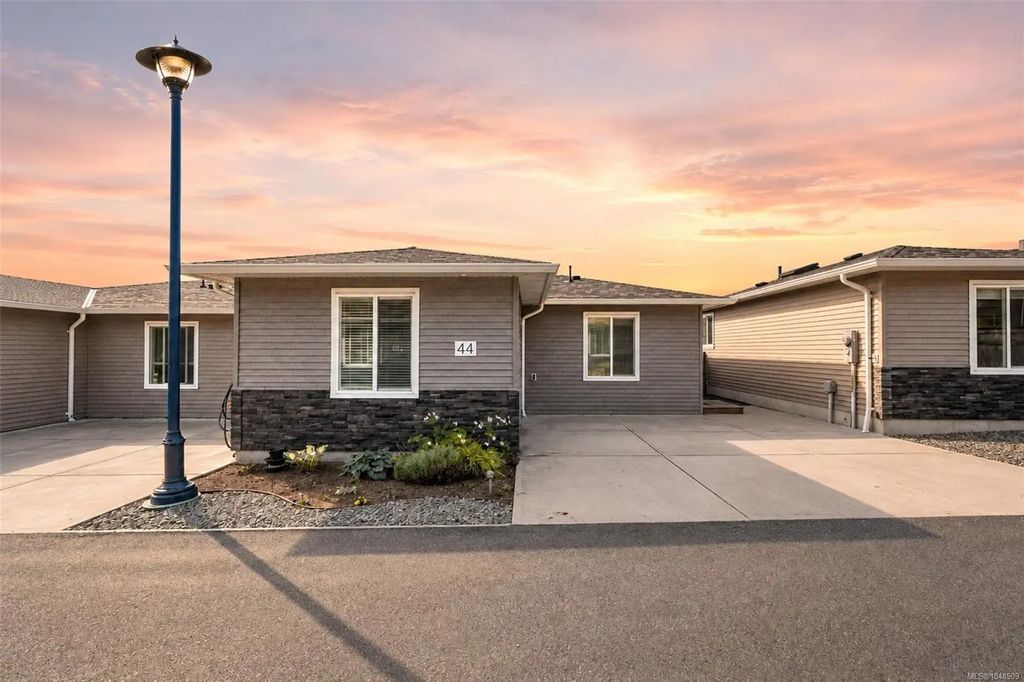 7650 Qwuc Chus Lane 44, Central Saanich