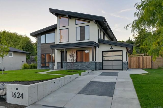 2 of 81 - 1624 Warren Gdns, Victoria, BC