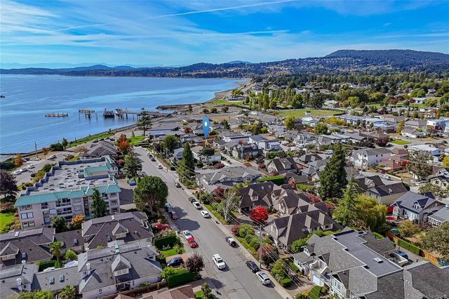 2 of 59 - 2485 Orchard Ave, Sidney, BC